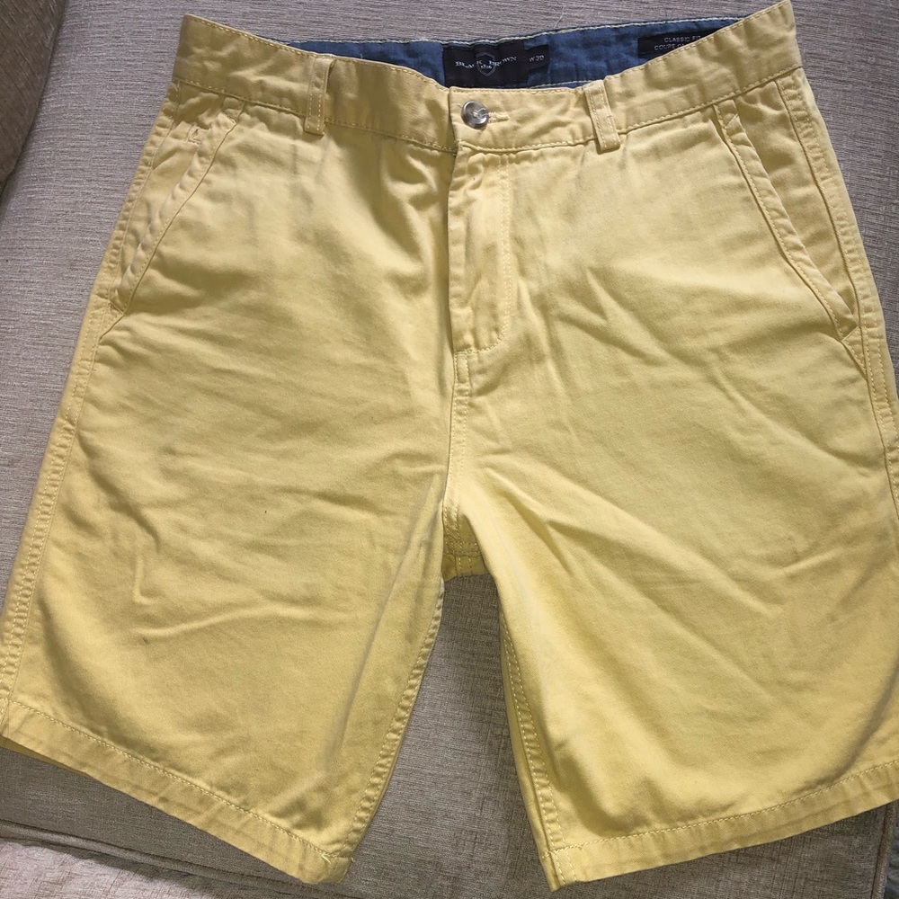 Black Brown 1826 shorts, yellow, size 30